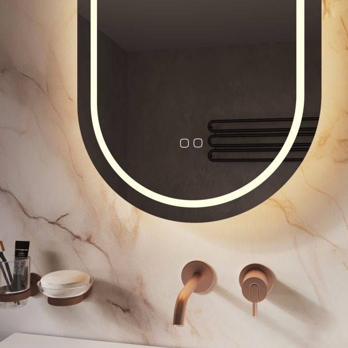 Phantom Mirrors Serie 004 004.45.90 ovaal rechte LED spiegel, 45x90 cm met directe en indirecte led rondom