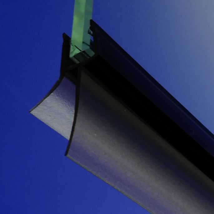 Exa-Lent Universal DS641008 mattschwarzes Duschprofil 1 Klappe 1 Klappe 100cm - 8mm