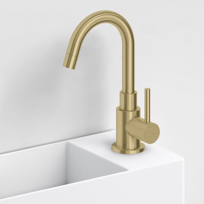 Clou Freddo 1 CL/06.03.003.82 fountain tap standing gold brushed PVD