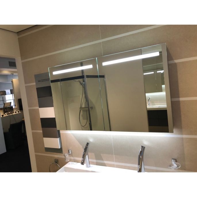 Hipp Design SPK 52120 luxe spiegelkast met horizontale LED banen en indirecte LED onder 120x70x14cm